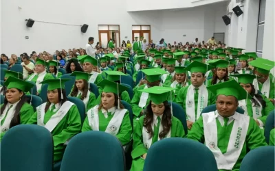 La UPC entrega nuevos profesionales en su última ceremonia de grados del 2024